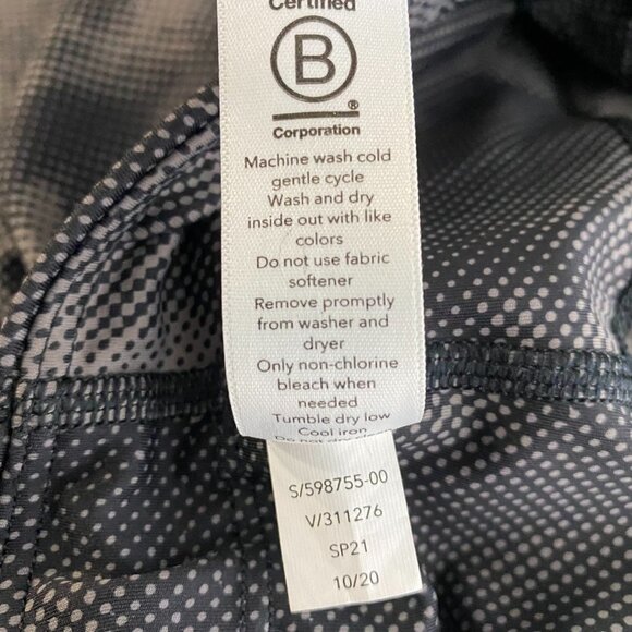 Athleta Ultimate Stash Pocket Printed Capri Leggings Women's Small - Picture 10 of 11